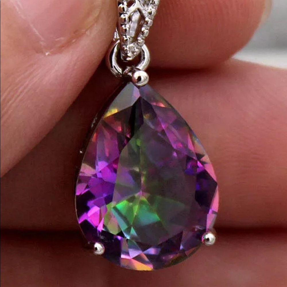 5 ⭐️ 18k WGF Mystic Topaz Pendant